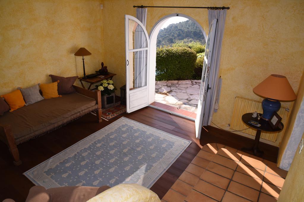 Le Mas De L'Aighetta Bed & Breakfast Èze Dış mekan fotoğraf
